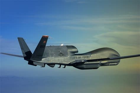 RQ-4 Global Hawk sensor suite