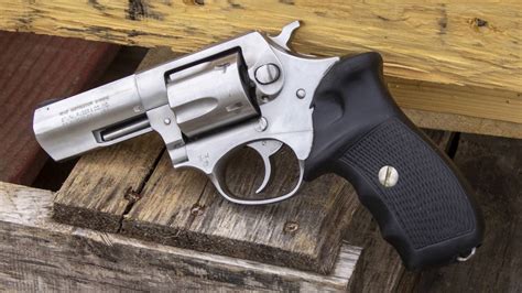 A Ruger SP101 revolver, a modern alternative to the Detective Special