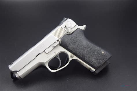 Smith & Wesson 3913 Pistol Compact Size