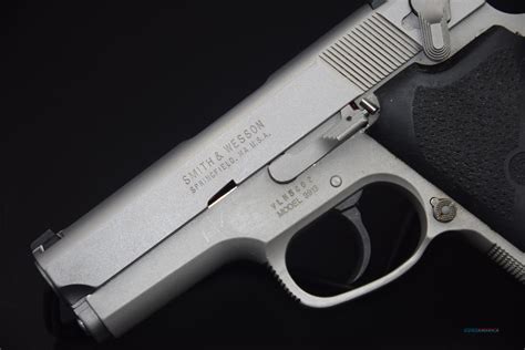 Smith & Wesson 3913 Pistol Safety Features