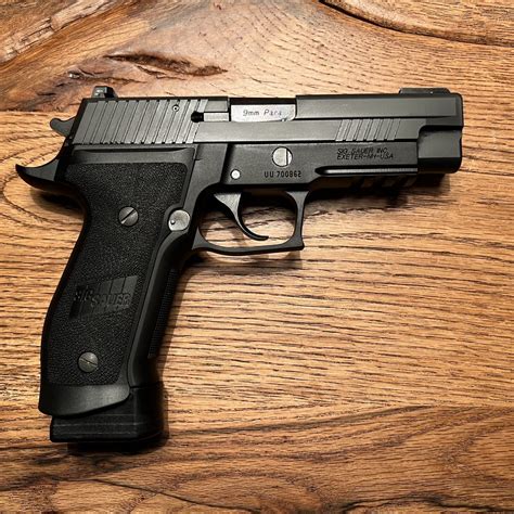 SIG Sauer P226 in Combat