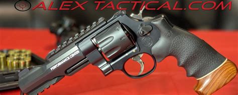 Smith & Wesson 327 TRR8 defensive applications