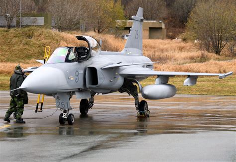 Saab JAS 39C Gripen with bombs