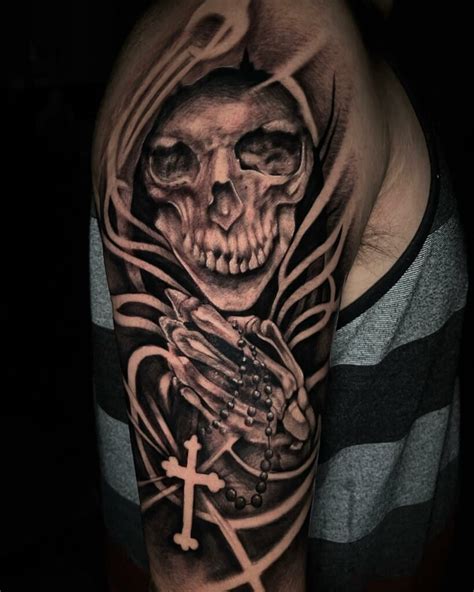 Description of Santa Muerte Tattoo Design 4