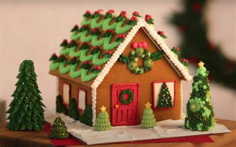 Santa Claus baking gingerbread cookies