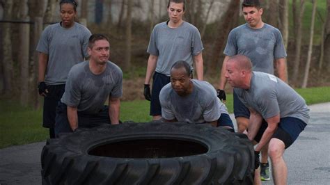 Secret Service agents training