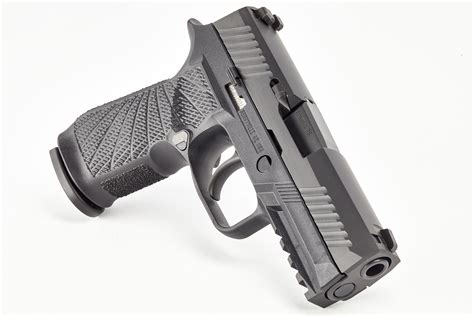 Sig Sauer P320 Carry Grip