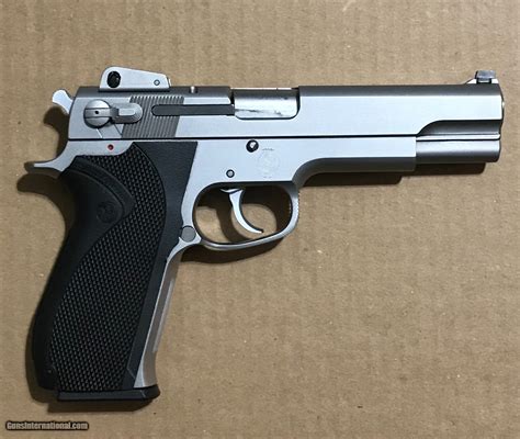 Smith & Wesson 4506 Image 1