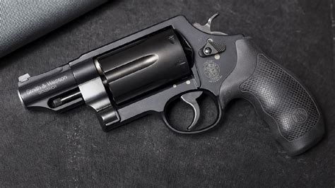 Smith & Wesson Governor Target Shooting