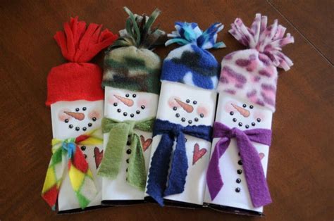 Snowman Hat and Scarf DIY Idea 2