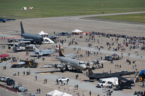 Solano Air Show Crowd