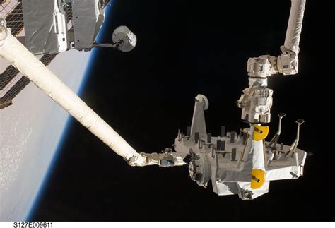 Space Shuttle Canadarm