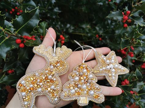 A Christmas tree decorated with sparkly ornaments