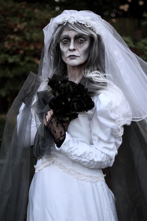 Undead Bride Costume