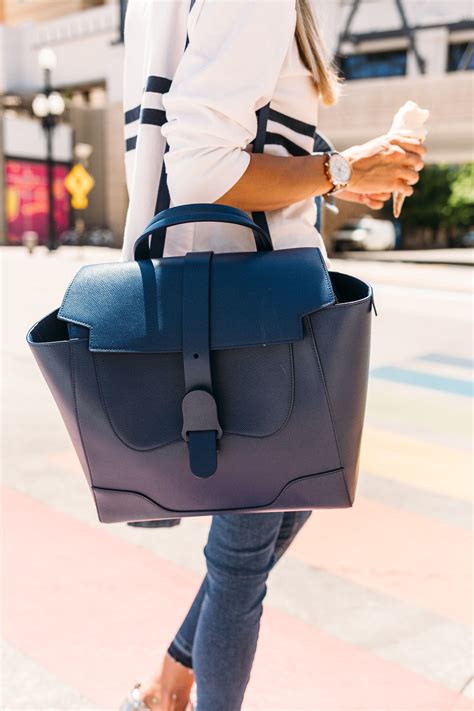 How to Style a Navy Purse