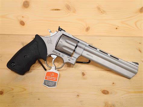 Taurus 608 Revolver Image 1