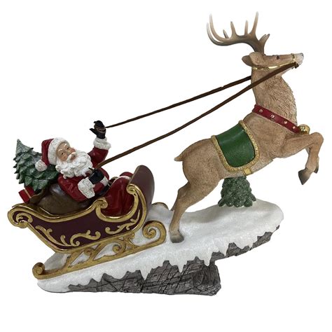 Traditional illustration of Santa Claus on his sleigh