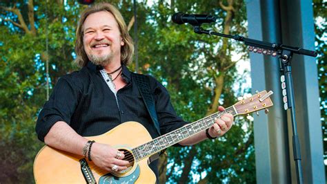 Travis Tritt's live performances