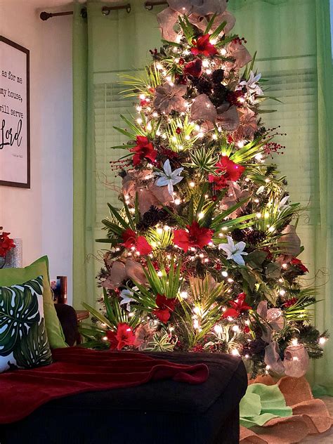 Tropical Christmas Tree Decorating Ideas