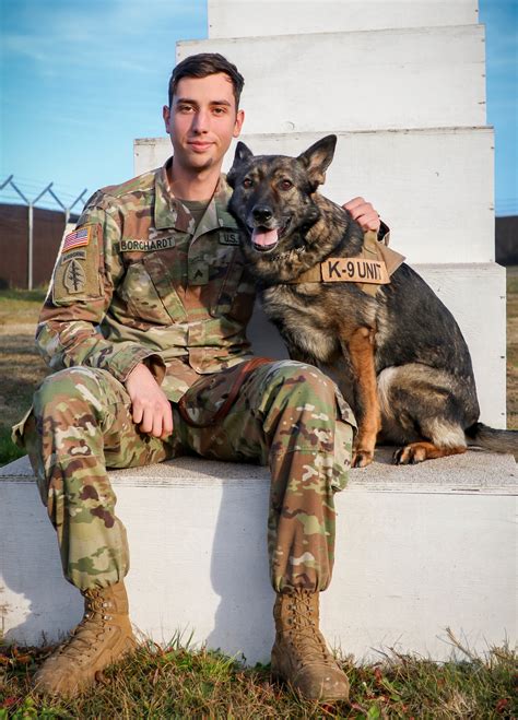 US Army Canine Unit handler-dog bond