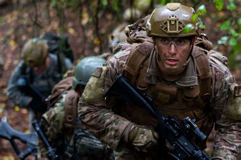 US Army Infantry Officer leading the charge