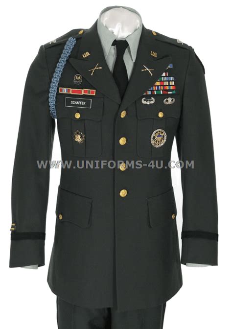 US Army Officer Equipment