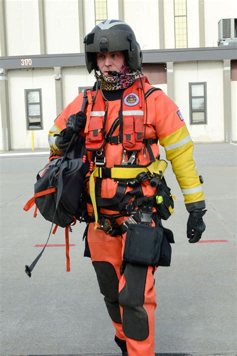 US Coast Guard Rescue Swimmer in action