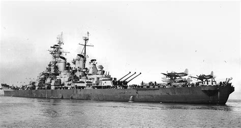 US Navy Battleship 1944 Artillery Powerhouse