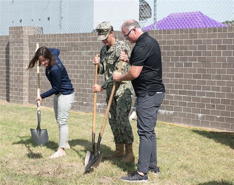 US Navy Expeditionary Forces Explosive Ordnance Disposal