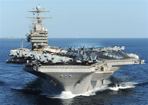 USS Abraham Lincoln CVN 72 Aircraft Carrier Image 6