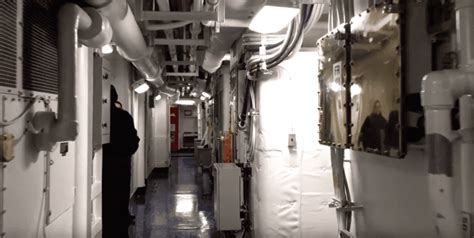 A mess hall on board the USS George H.W. Bush