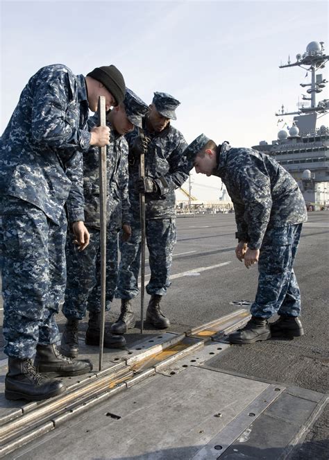 USS Truman maintenance