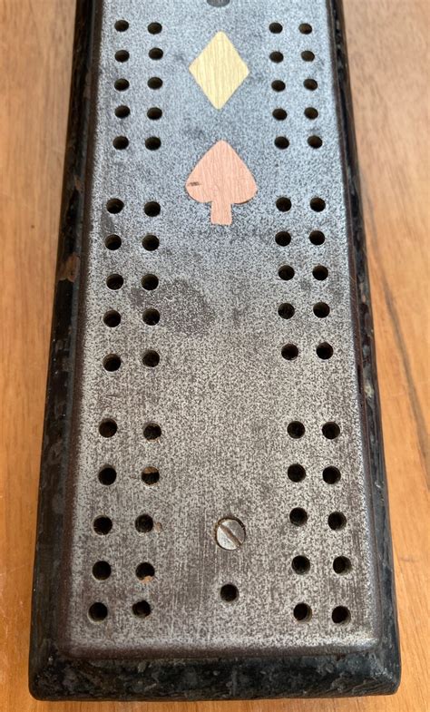 Vintage-Style Metal Cribbage Board Template