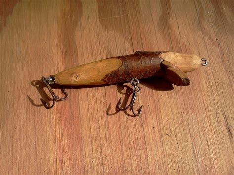 Wooden Fishing Lure Design 2