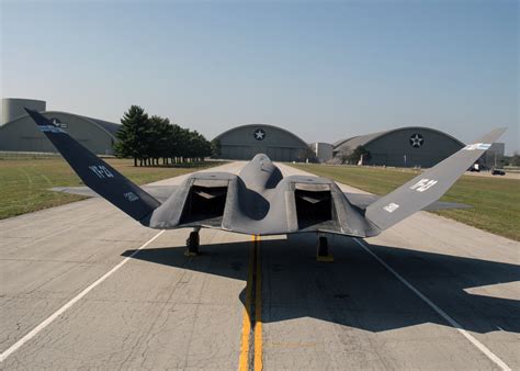 YF-23 Black Widow 2 flight control