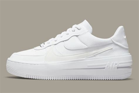 Air Force 1 Platforms 90s Revival Outfit