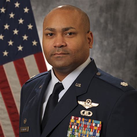 Air Force Lieutenant Colonel Image 10