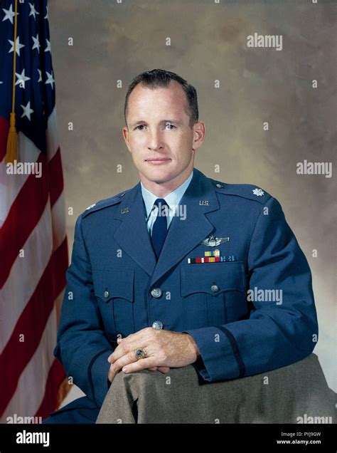 Air Force Lieutenant Colonel Image 4