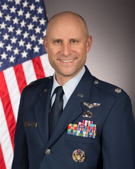 Air Force Lieutenant Colonel Image 7