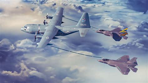 Air-to-air refueling techniques