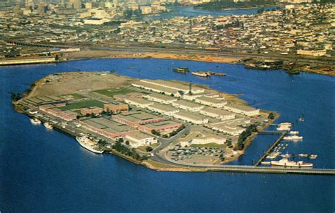 Alameda Navy Base closure and redevelopment