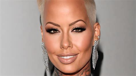 Amber Rose Forehead Meaning