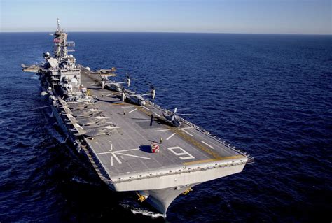 America-class assault ship aviation facilities