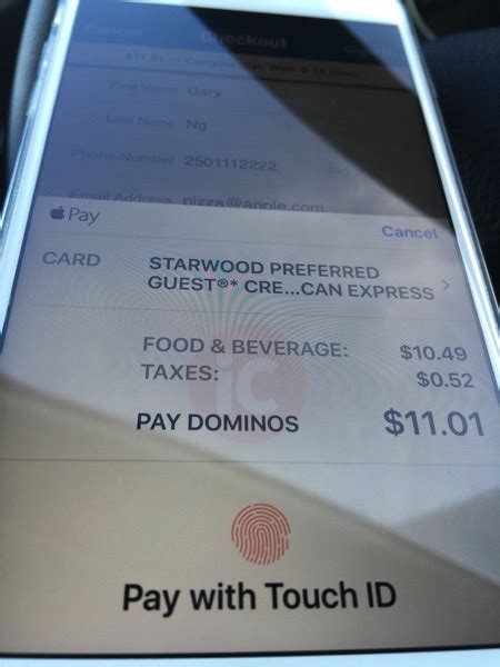 Apple Pay at Domino's