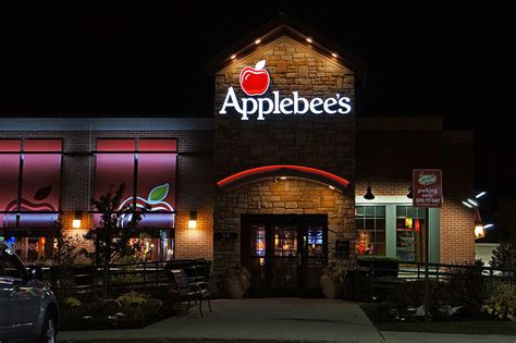 Applebee's Social Media