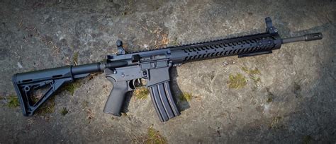 AR-15 rifle