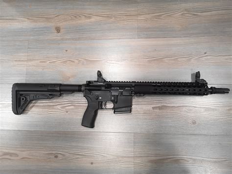 AR-15 rifle at extreme range