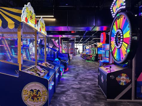 Arcade Games at The Wow Factory