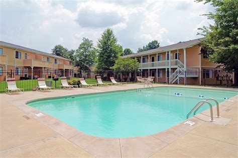 Archdale Flats Apartments Swimming Pool