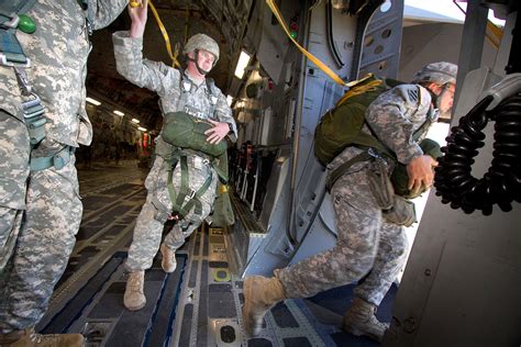 Army Airborne Paratroopers